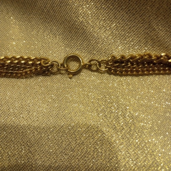 GOLD-TONE NECKLACE WITH STUNNING PENDANT - Picture 4 of 4